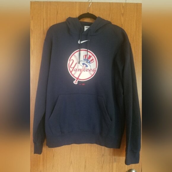 New York Yankees Hooded Nike Sweatshirt Size Large - Picture 1 of 3